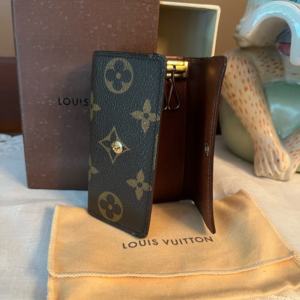 Louis Vuitton key wallet